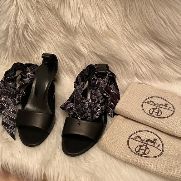 Rare and Beautiful Hermes Scarf Sandals Black size 35.5 - Picture 13 of 13